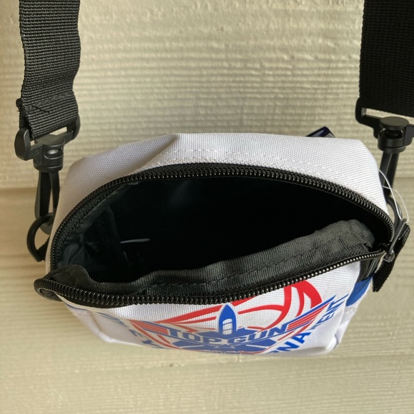 Mens Top Gun Sling Bag - Picture 3 of 7